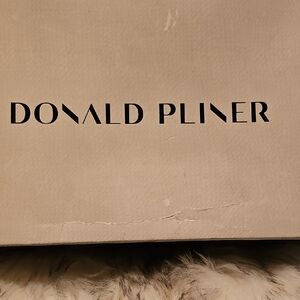 Donald J. Pliner Women's Mules & Clogs - Cream